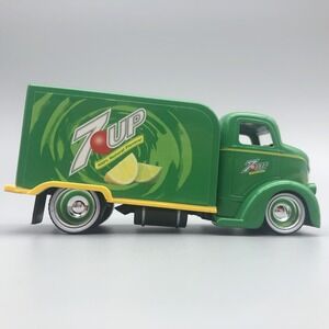 Jada Dub City 7 UP 1947 '47 Ford COE Delivery Bobtail Truck Green Diecast 1/64
